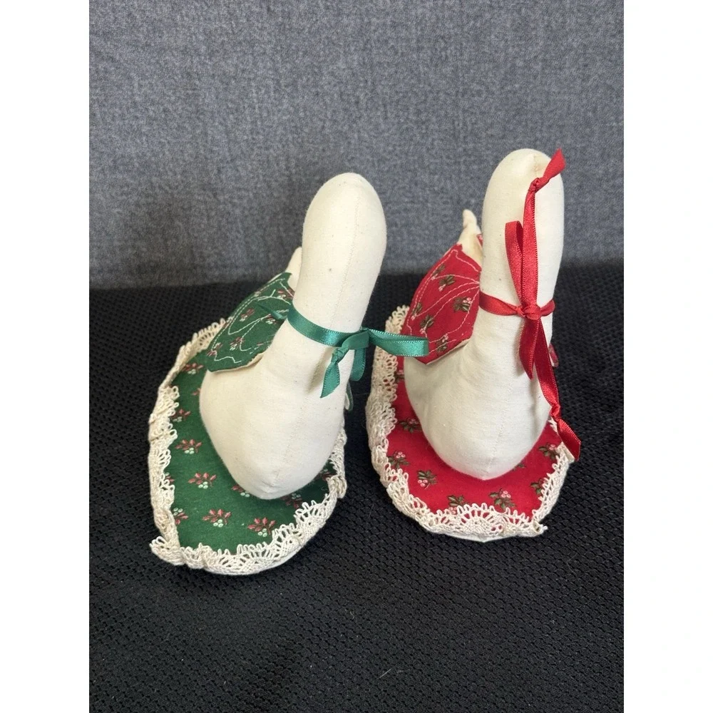 Two Vtg Hand Crafted Fabric And Poly Filled Christmas‎ Geese Wreath Accessory